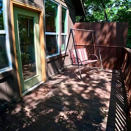 Chateau Treehouse #11 @ Oak Crest Cottages And Treehouses ユリーカ・スプリングス エクステリア 写真